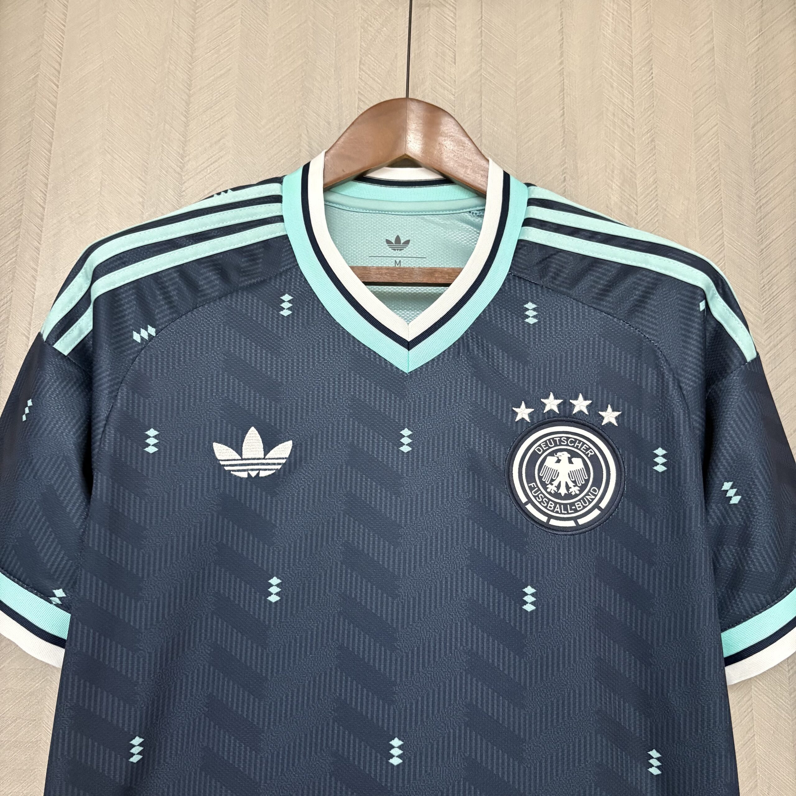 Camisa Alemanha II 25/26 Torcedor Masculina - Imagem 9