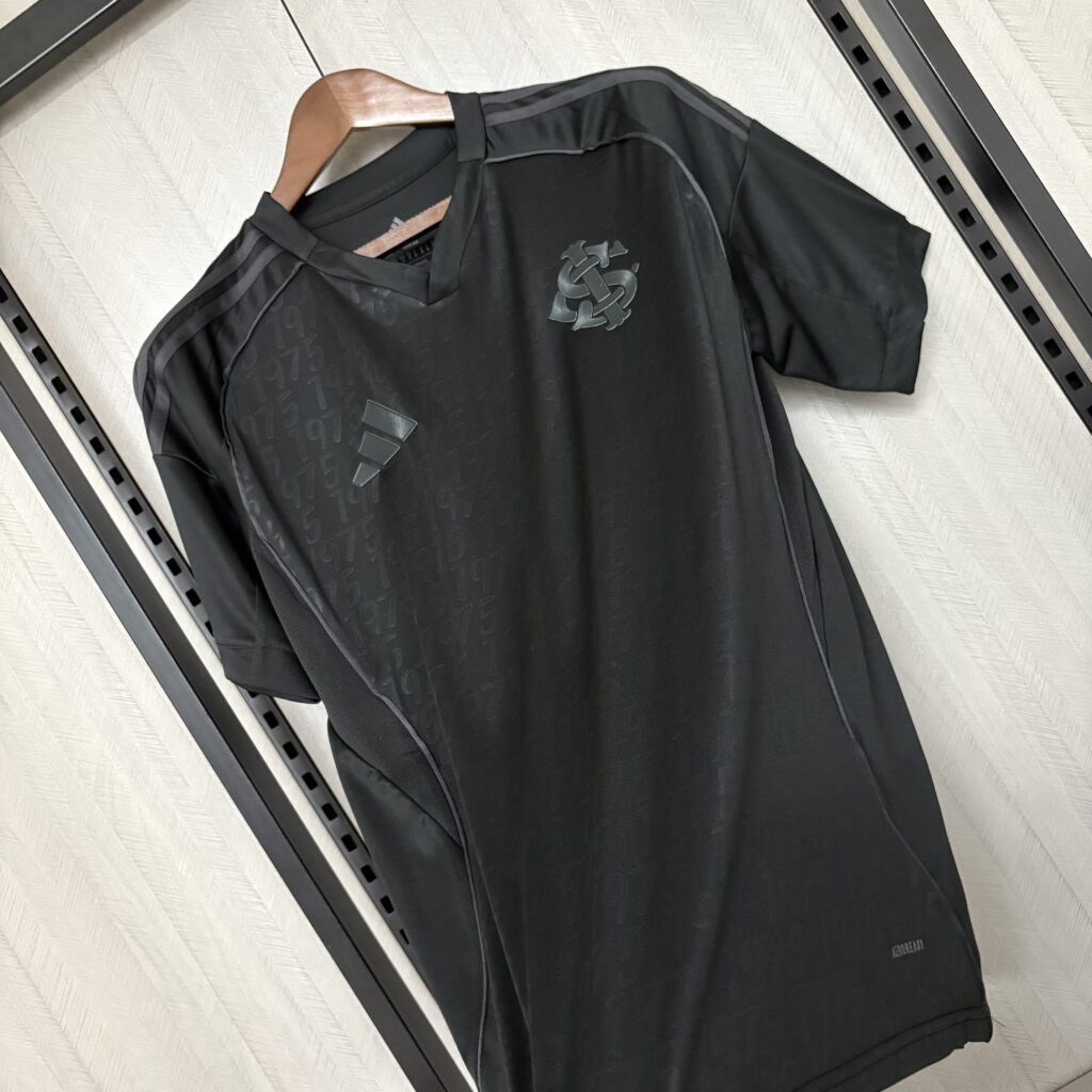 Camisa Internacional III Bordado 26/27 Torcedor Masculina