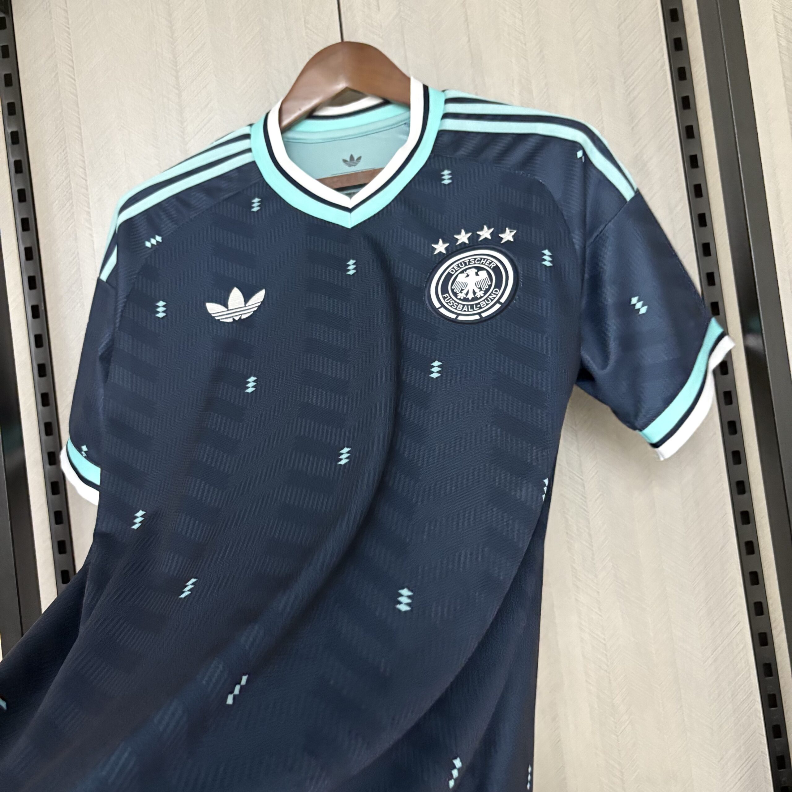 Camisa Alemanha II 25/26 Torcedor Masculina - Imagem 5