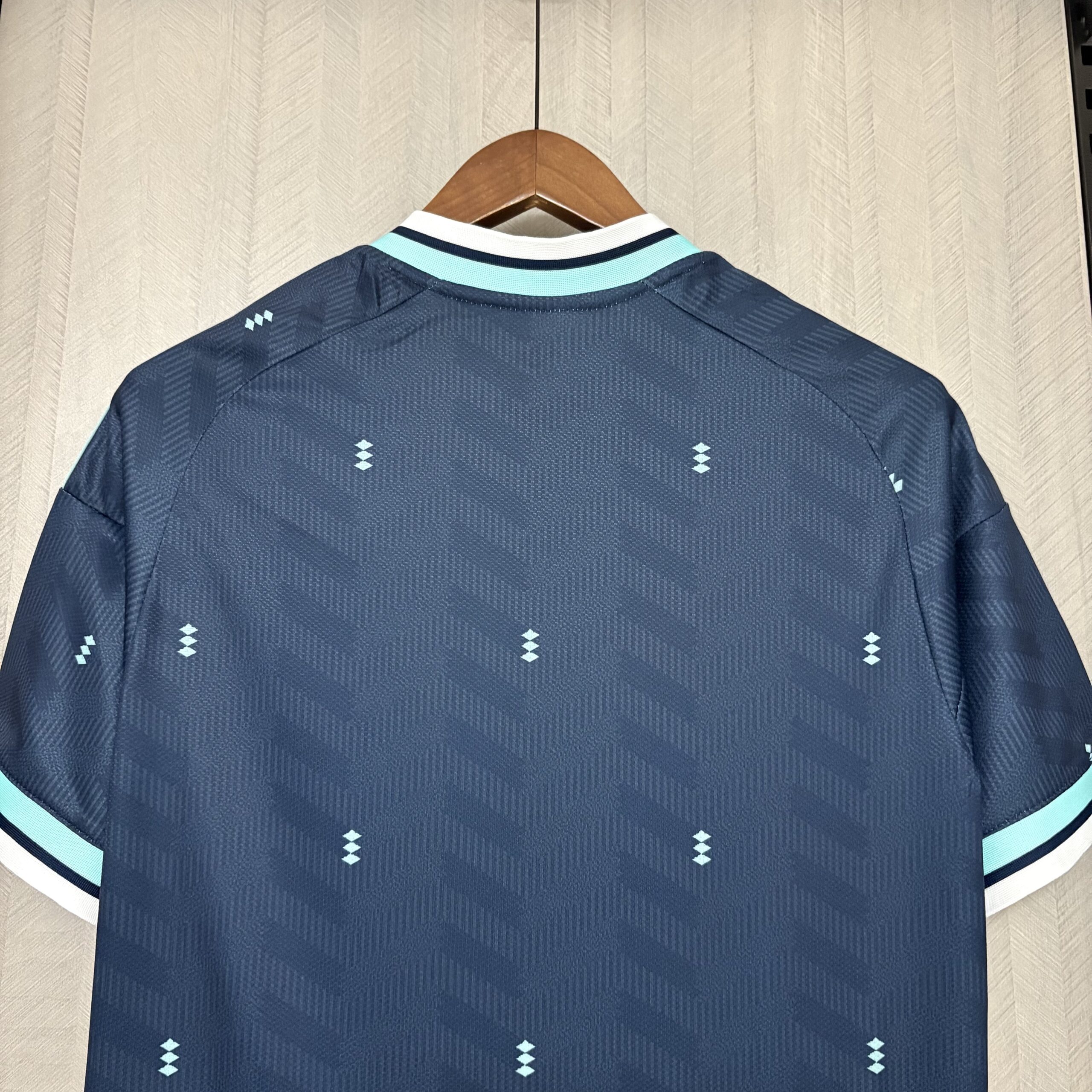 Camisa Alemanha II 25/26 Torcedor Masculina - Imagem 3