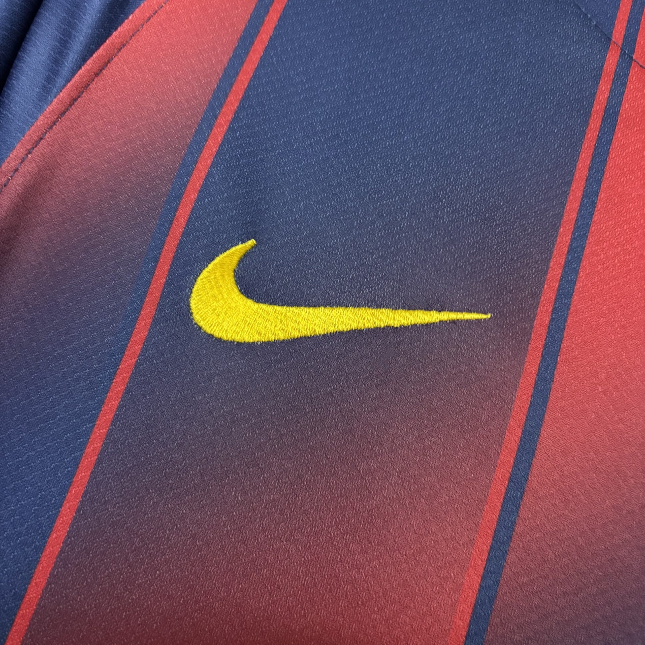 Camisa Barcelona I 25/26 Torcedor Masculina - Imagem 9