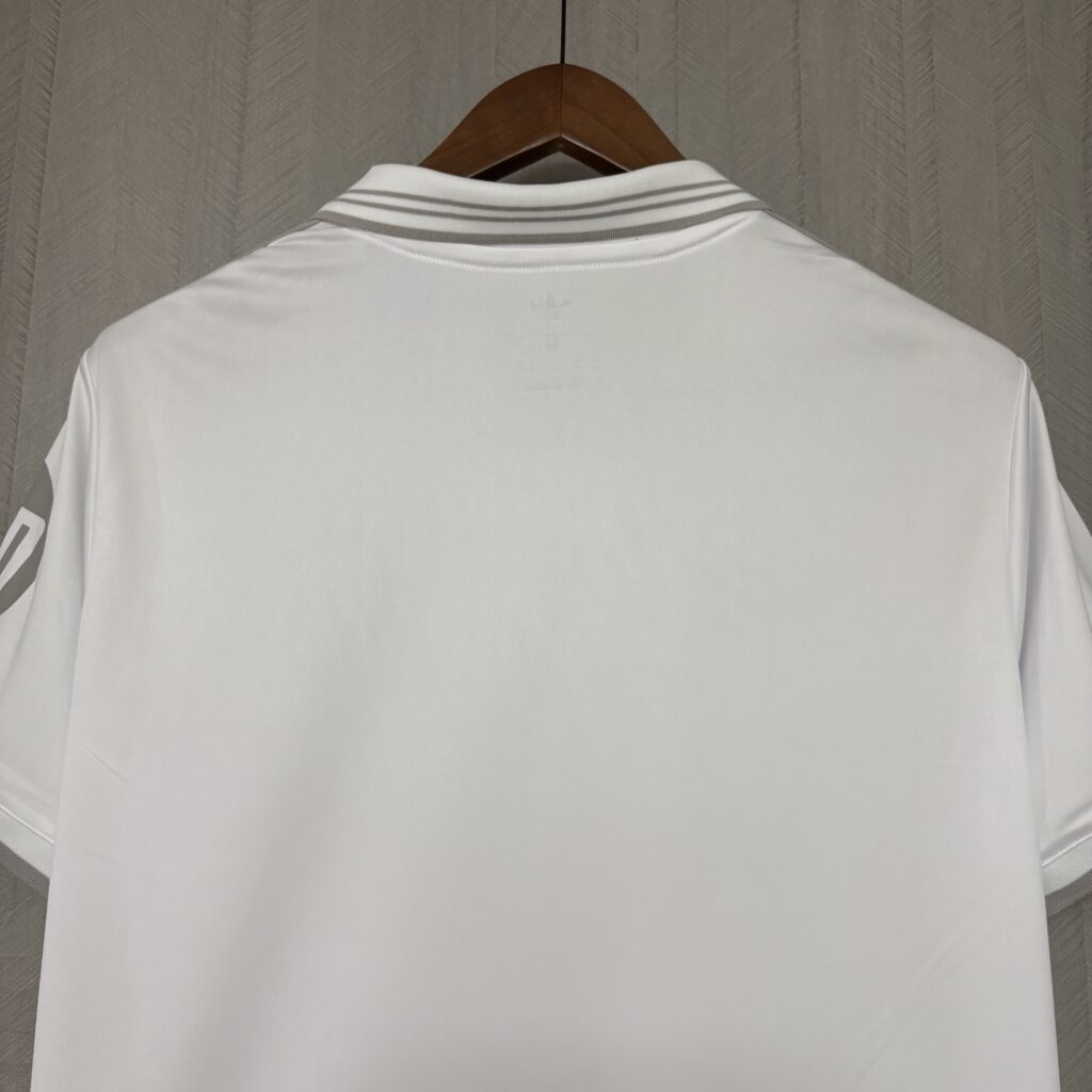 Camisa Real Madrid Cinza 26/27 Torcedor Masculina