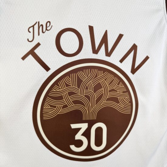 The Town #30 Curry - Imagem 7