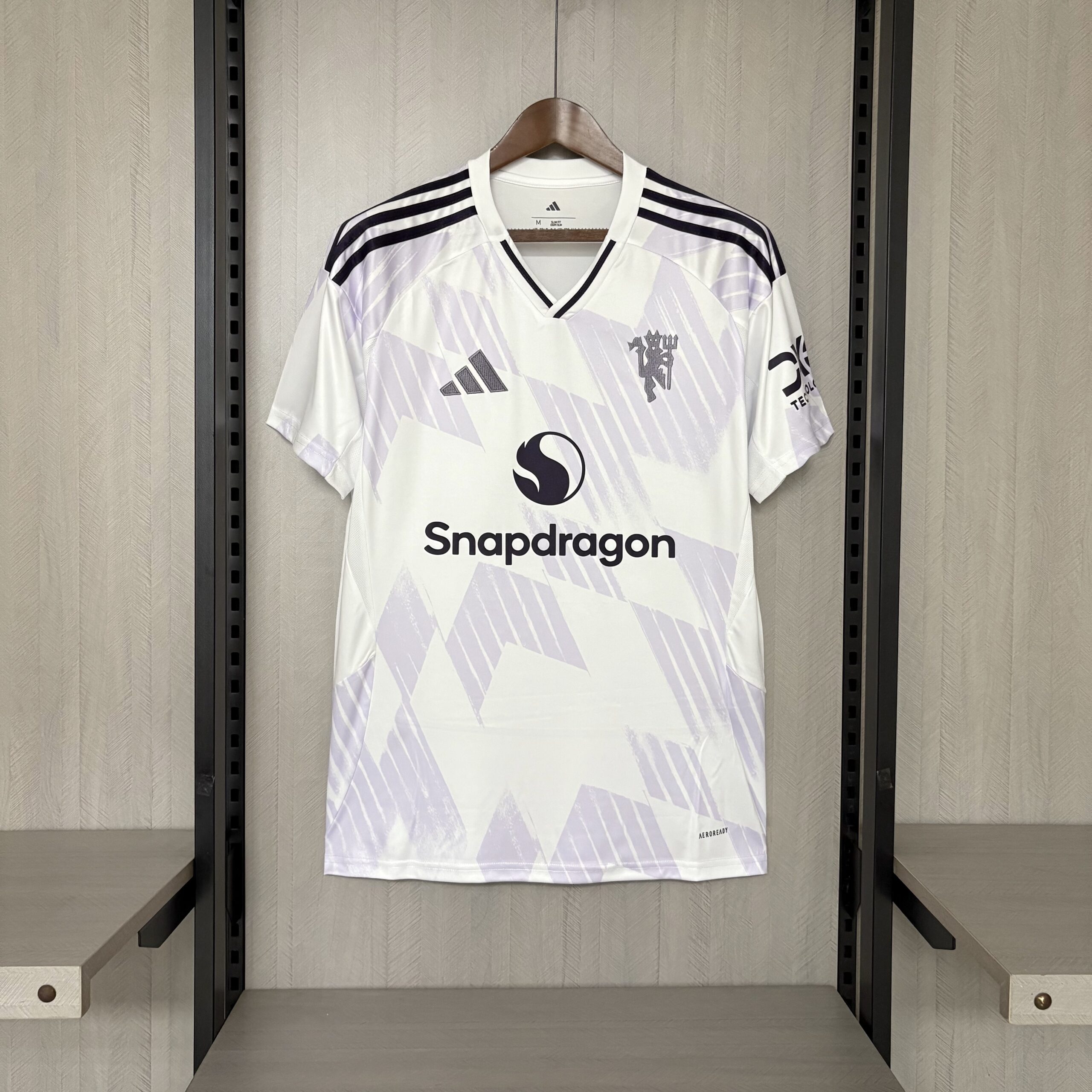 Camisa Manchester United II 24/25 Torcedor Masculina - Imagem 1