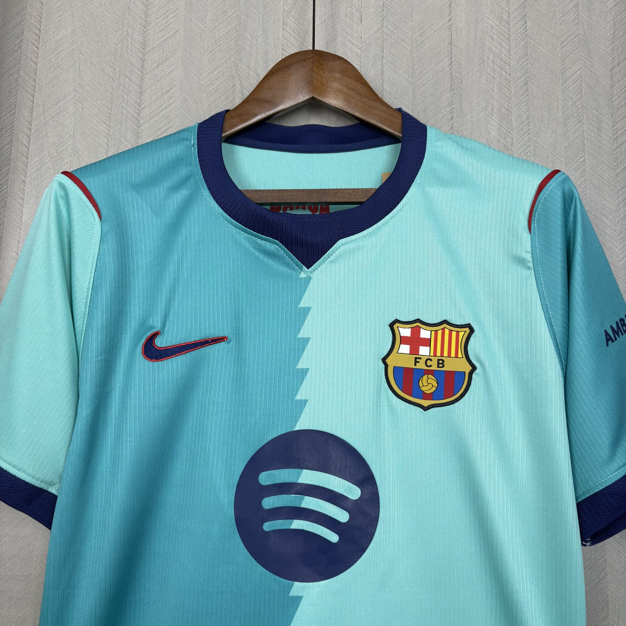 Camisa Barcelona III 26/27 Torcedor Masculina - Imagem 4