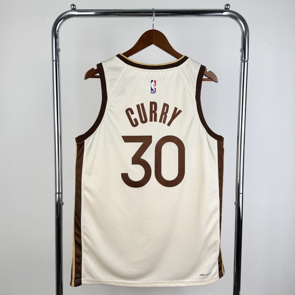 The Town #30 Curry