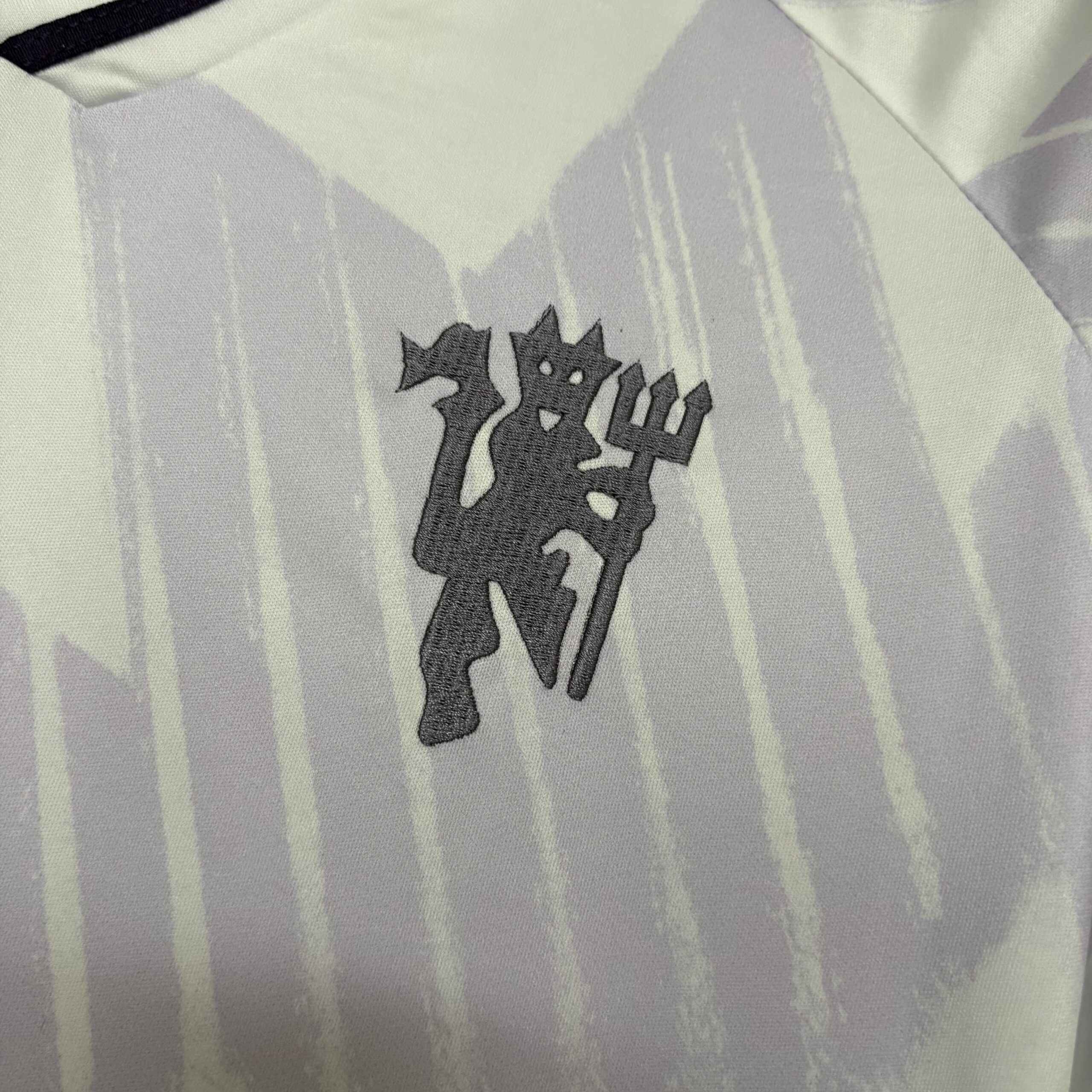Camisa Manchester United II 24/25 Torcedor Masculina - Imagem 8