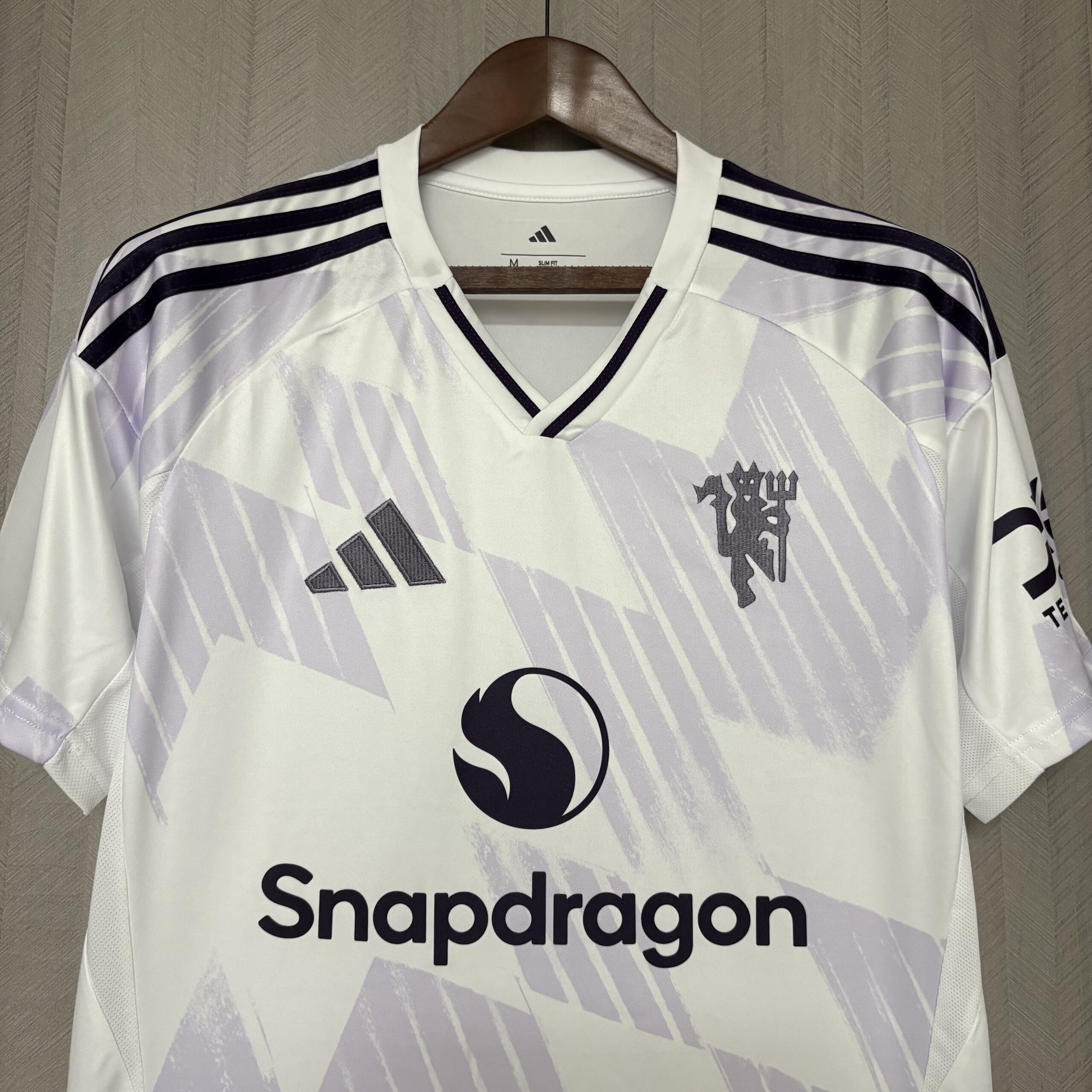 Camisa Manchester United II 24/25 Torcedor Masculina - Imagem 9