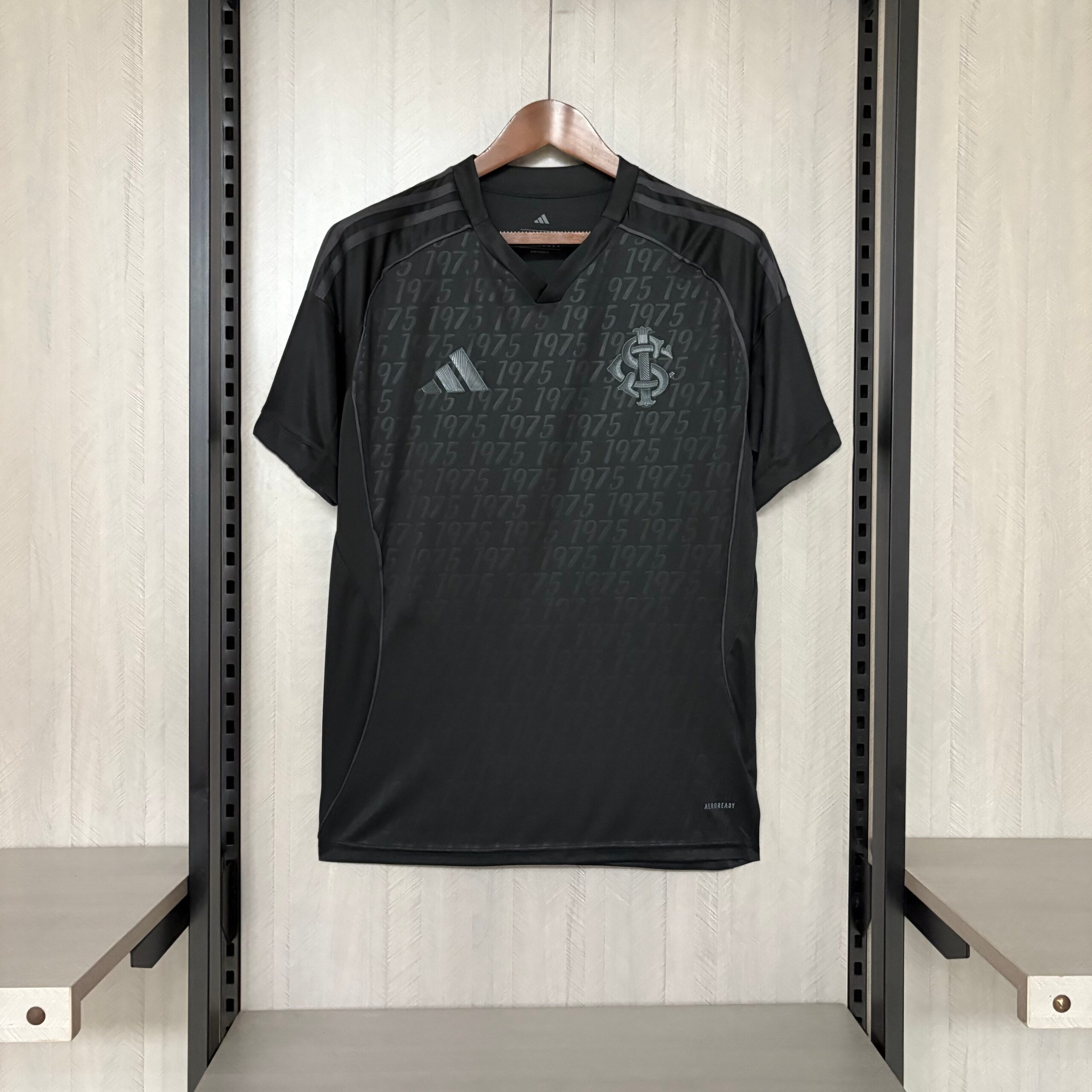Camisa Internacional III Bordado 26/27 Torcedor Masculina - Imagem 1