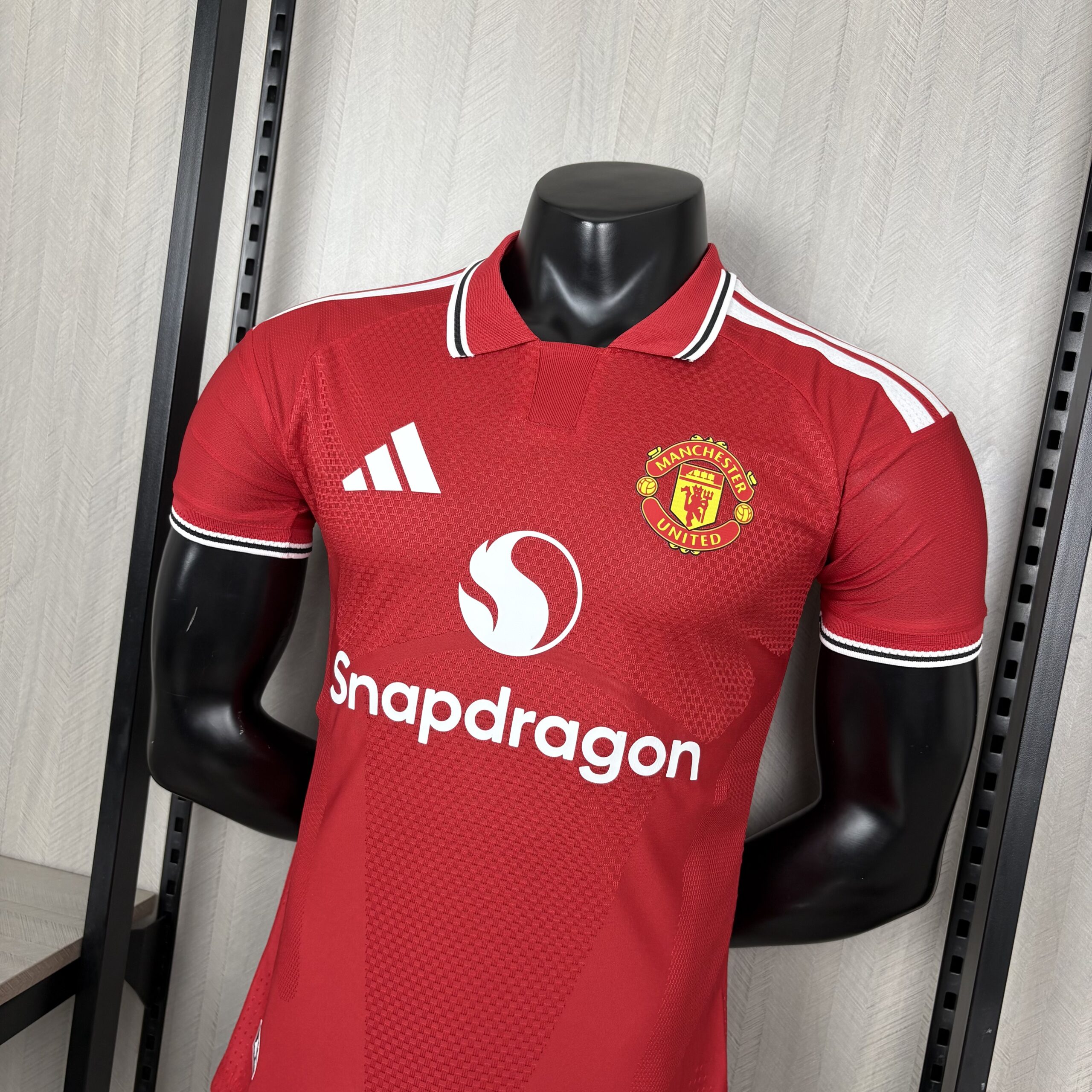 Camisa Manchester United I Bordado 26/27 Jogador Masculina - Imagem 5